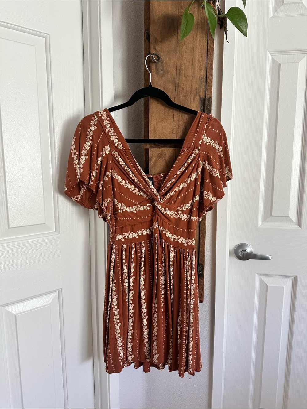 Retro fit and flare dress in rust